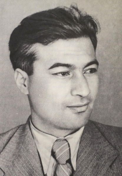 Файл:SHaraf-Rashidov.jpg