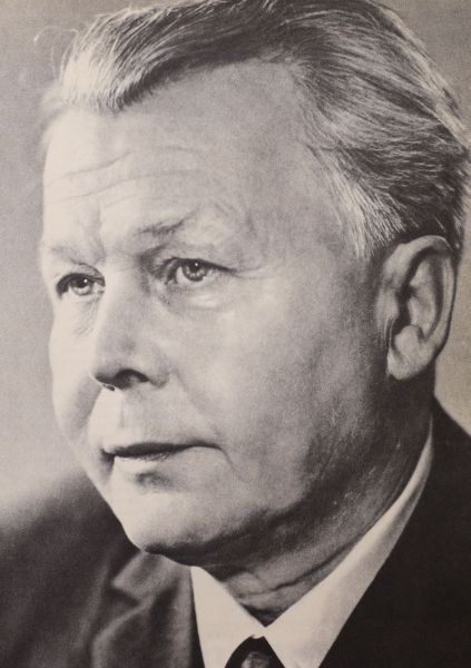 Файл:Aleksandr-Tvardovskij.jpg