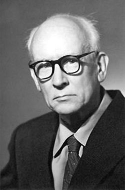 Павел Клушанцев