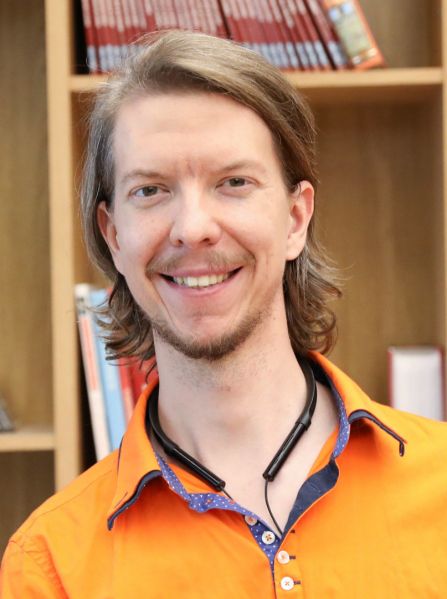 Файл:YAroslav-Popov.jpg