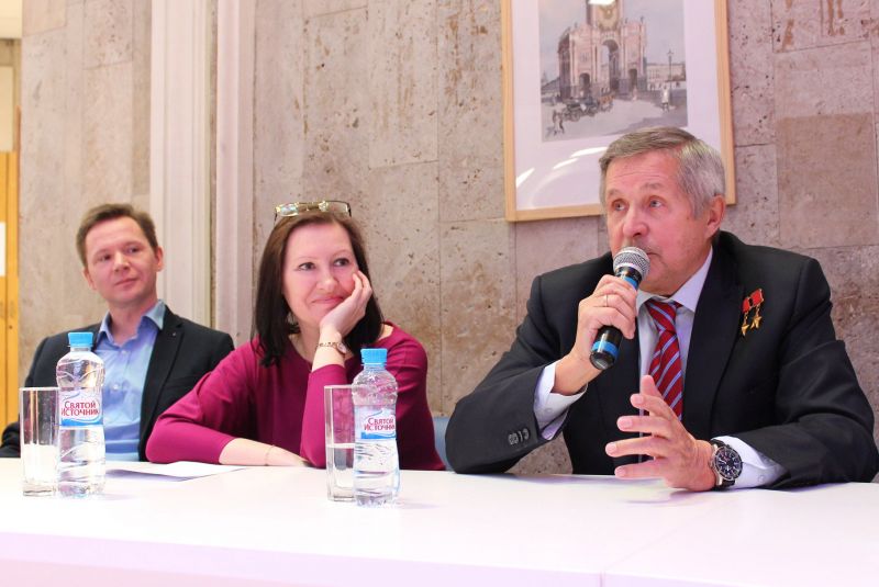 Файл:Viktor-Petrovich-Savinyh.jpg