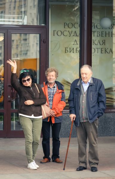 Файл:CHizhikov-Usachev-Arhipova.jpg