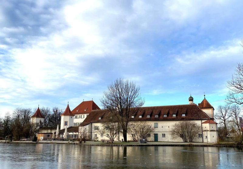 Файл:Internationale Jugendbibliothek München.jpg